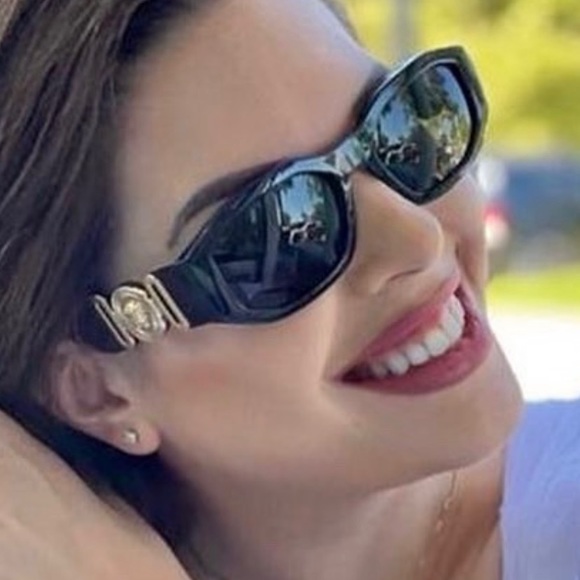 Versace Accessories - Versace black sunglasses